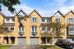 2300 Brays Lane 15, Oakville, On L6m 3j9