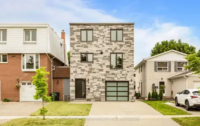 8 Zealand Road, Toronto W09, On M9r 3w4