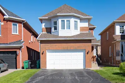 2576 Strathmore Crescent, Mississauga, On L5m 5l1