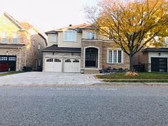 25 Crown Drive Upper, Brampton, On L6p 2g5