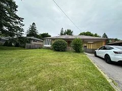 539 Stafford Drive, Oakville, ON L6L 4M4