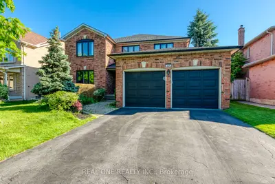 524 Blenheim Crescent, Oakville, On L6j 6p3