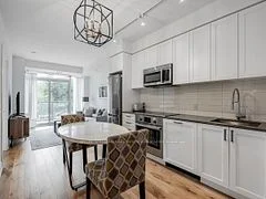 #216 293 The Kingsway, Toronto W08, On, M6s 3v4