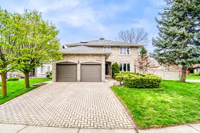 5261 Charnwood Crescent, Mississauga, On L5m 2j8