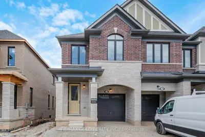 1386 National Common Avenue N, Burlington, On L7p 0v6