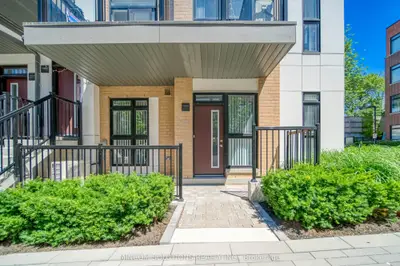 150 Canon Jackson Drive Th105, Toronto W04, On M6m 0b9