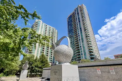 205 Sherway Gardens Road 1509, Toronto W08, On M9c 0a5