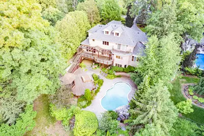 1231 Tecumseh Park Crescent, Mississauga, On L5h 2w8