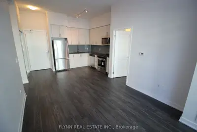 4085 Parkside Village Drive 310, Mississauga, On L5b 0k9