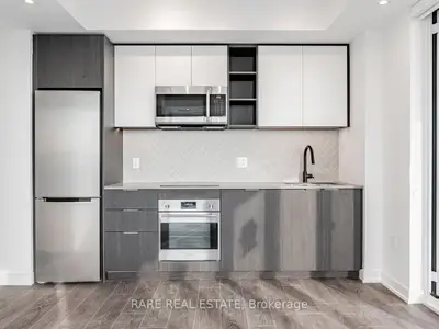 36 Zorra Street 615, Toronto W08, On M8z 0g5