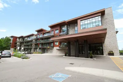 1575 Lakeshore Road W 302, Mississauga, On L5j 1j4