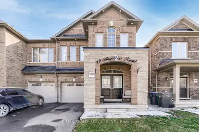Semi-Detached in Brampton