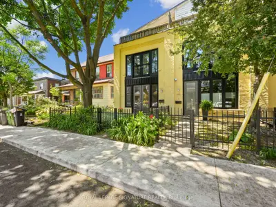 686 St Clarens Avenue 1, Toronto W02, On M6h 3x1