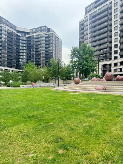 55 De Boers Drive 705, Toronto W05, On M3j 0g5
