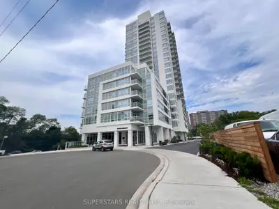 10 Wilby Crescent 1101, Toronto W04, On M9n 0b6