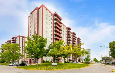 50 Lotherton Parkway 208, Toronto W04, On M6b 2g7