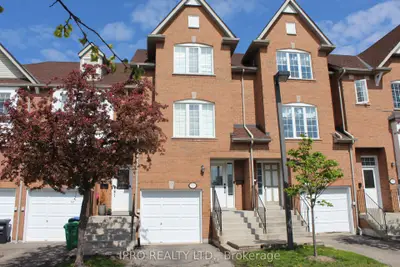 1591 South Parade Court 3, Mississauga, On L5m 6g1