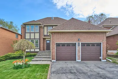 2036 Grand Boulevard, Oakville, On L6h 4x5