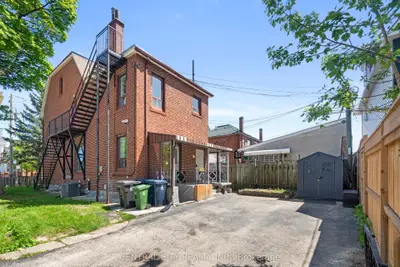 226 Nairn Avenue, Toronto W03, On M6e 4h3