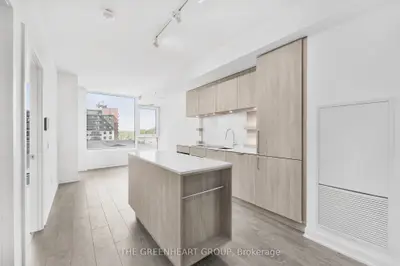 28 Ann Street 317, Mississauga, On L5g 3g1