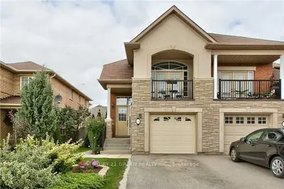 2319 Newcastle Crescent, Oakville, On L6m 4p5