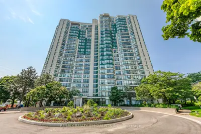 Condo Apartment in Mississauga