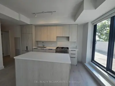 160 Kingsway Crescent 303, Toronto W08, On M8x 0b5