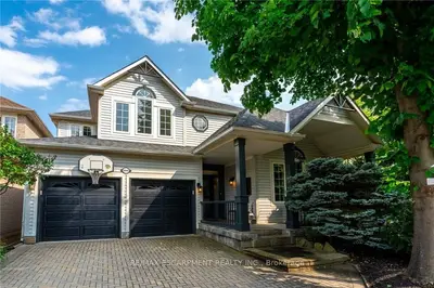 5646 Roseville Court, Burlington, On L7l 6v3