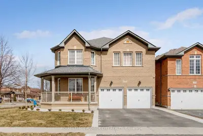 Detached in Brampton