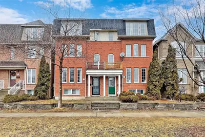 2162 St Clair Avenue W L, Toronto W02, On M6n 5c1