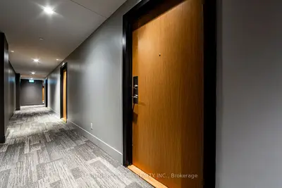 1787 St Clair Avenue W 530, Toronto W03, On M6n 0b7