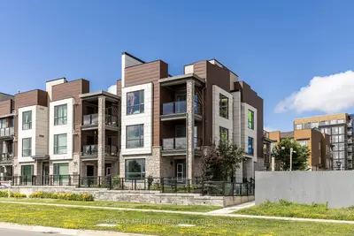 Condo Townhouse in Oakville
