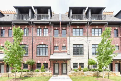 Condo Townhouse in Mississauga