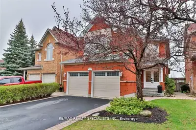 5645 Wells Place Bsmt, Mississauga, On L5m 5t7