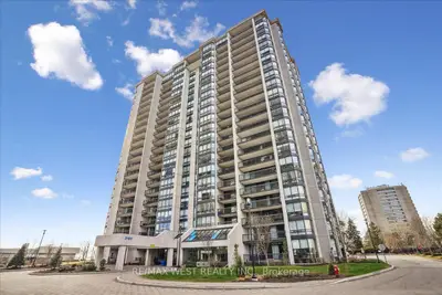 Condo Apartment in Oakville