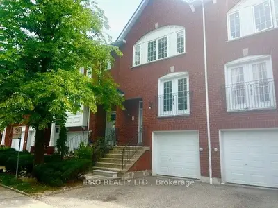 1588 South Parade Court 52, Mississauga, On L5m 6e7