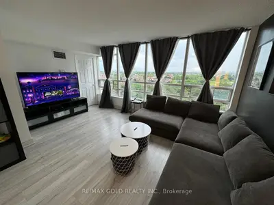 Condo Apartment in Mississauga