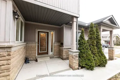 1823 Stevington Crescent, Mississauga, On L5n 7s4