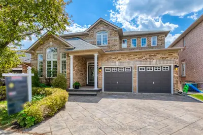 2216 Lapsley Crescent, Oakville, On L6m 4v1