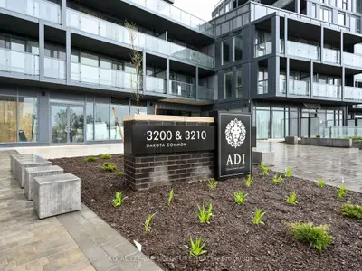 3200 Dakota Common Street B801, Burlington, On L7m 2a7