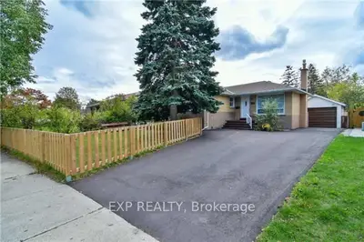 1288 Daimler Road, Mississauga, On L5j 3t2