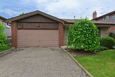 2683 Crystalburn Avenue, Mississauga, On L5b 2n7