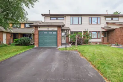 2693 Quill Crescent, Mississauga, On L5n 2g8