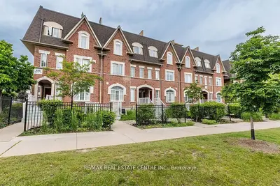 625 Shoreline Drive 13, Mississauga, On L5b 4k5