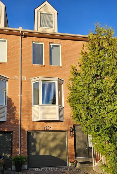 1234 Upper Village Drive 19, Mississauga, On L5e 3h6