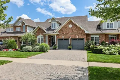 4280 TAYWOOD Drive 2, Burlington, ON L7M 4X8