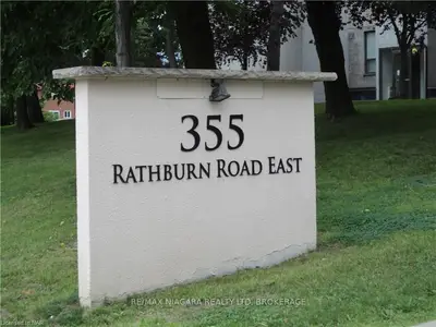 355 Rathburn Road E 1003, Mississauga, ON L4Z 1H4