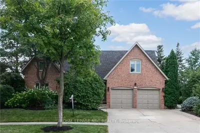 1828 Melody Drive, Mississauga, ON L5M 2K8