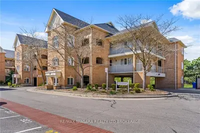 109 BRISTOL Road E 123, Mississauga, ON L4Z 3P6