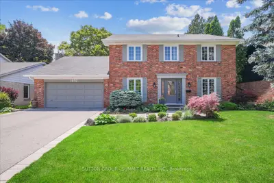 Detached in Burlington